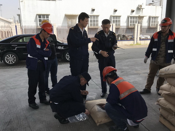 �����������ڲ������